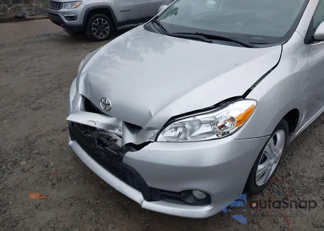 2011 Toyota Matrix z USA, uszkodzony, nr VIN 2T1KU4EE3BC661135